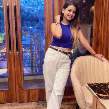 Riya saxena